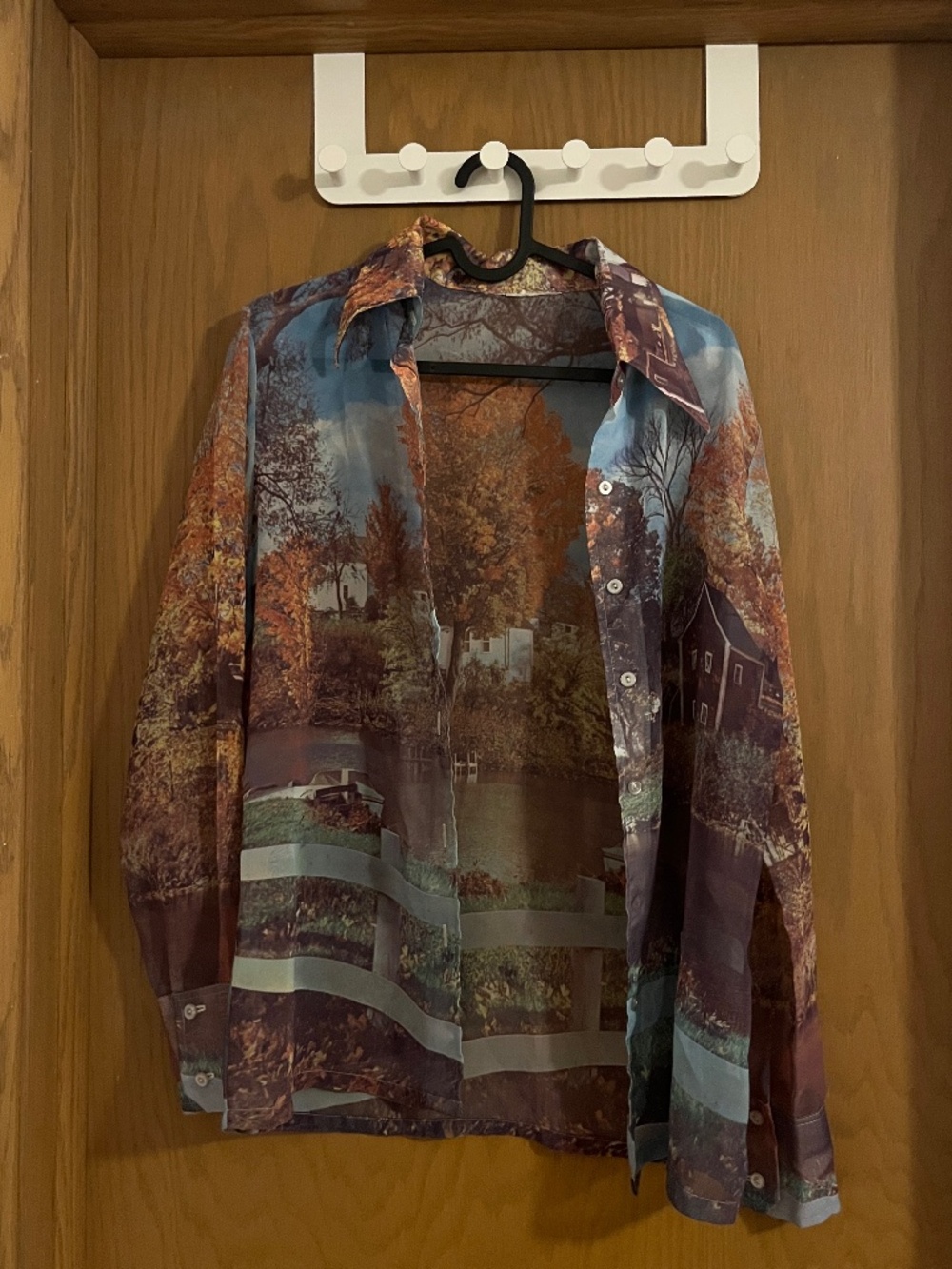 Mesh Button Down Rural Rustic Scene